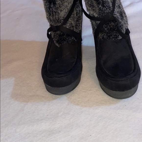 Women’s fur boots - Picture 5 of 6